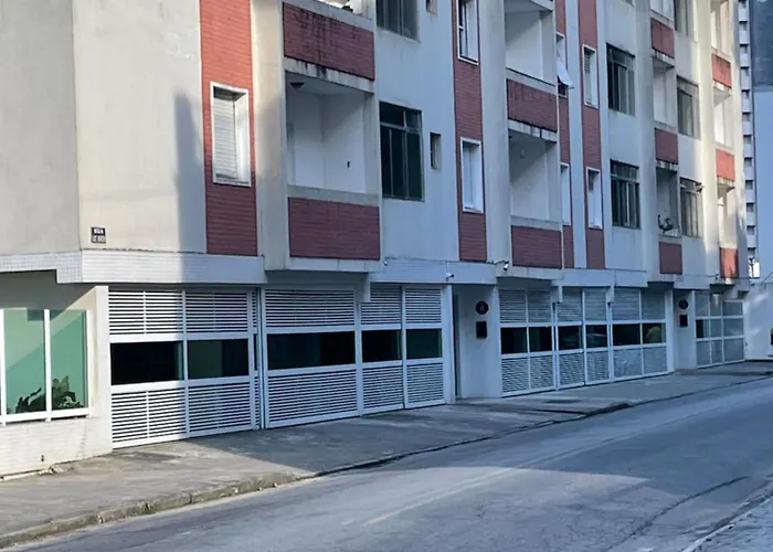 Condomínio edifício Prota no Guarujá - 80 M da praia